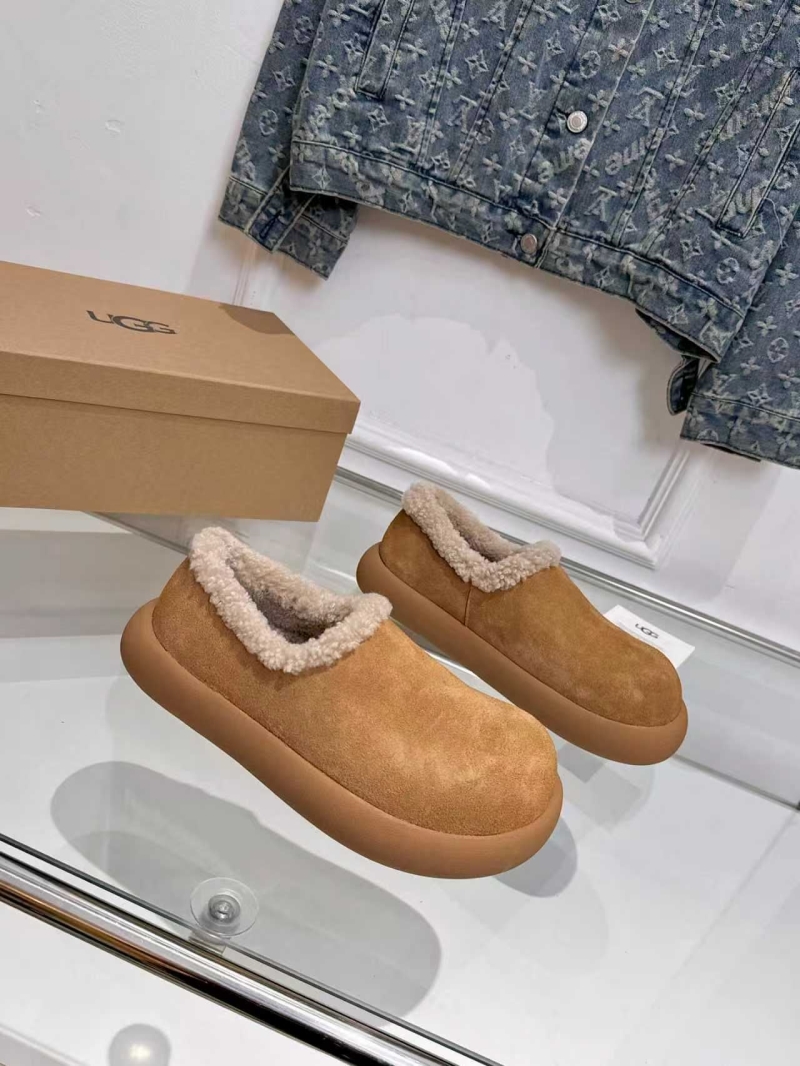 Ugg Flat Shoes